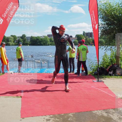 16.06.2024 - 7 Türme Triathlon KatJ http://msf.ph/oto/6296469 16.06.2024 11:09:55 Schwimmen 15, 16, 47, 201, 202 meine-sportfotos.de