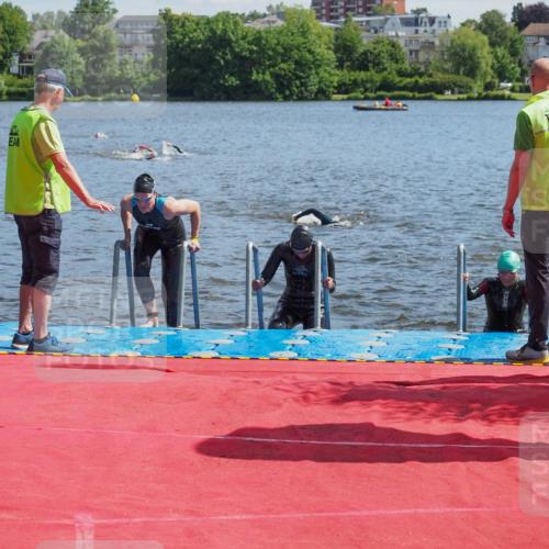 16.06.2024 - 7 Türme Triathlon KatJ http://msf.ph/oto/6296597 16.06.2024 11:10:15 Schwimmen 15, 42, 47, 201 meine-sportfotos.de
