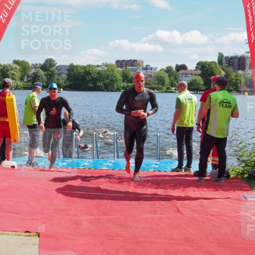 16.06.2024 - 7 Türme Triathlon KatJ http://msf.ph/oto/6297533 16.06.2024 11:11:53 Schwimmen 9, 44, 159, 180, 192, 213, 247, 249, 273, 602 meine-sportfotos.de