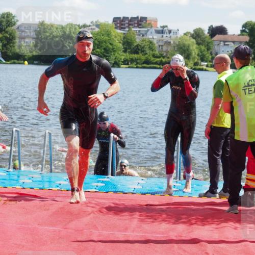 16.06.2024 - 7 Türme Triathlon KatJ http://msf.ph/oto/6297634 16.06.2024 11:12:01 Schwimmen 9, 44, 159, 180, 192, 213, 247, 249, 273, 602 meine-sportfotos.de