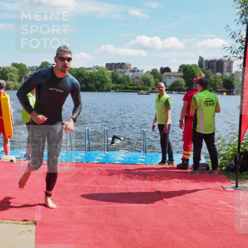 16.06.2024 - 7 Türme Triathlon KatJ http://msf.ph/oto/6297818 16.06.2024 11:12:20 Schwimmen 9, 180, 213, 247, 602 meine-sportfotos.de