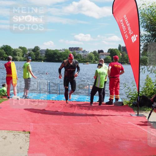 16.06.2024 - 7 Türme Triathlon KatJ http://msf.ph/oto/6299171 16.06.2024 11:14:27 Schwimmen 229, 260, 291 meine-sportfotos.de
