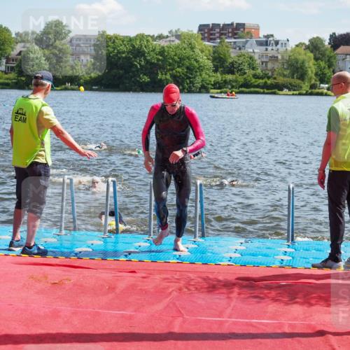 16.06.2024 - 7 Türme Triathlon KatJ http://msf.ph/oto/6299492 16.06.2024 11:15:03 Schwimmen 21, 45, 166, 215, 260, 267, 287, 294 meine-sportfotos.de