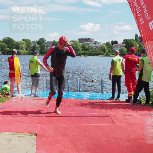 16.06.2024 - 7 Türme Triathlon KatJ http://msf.ph/oto/6299542 16.06.2024 11:15:06 Schwimmen 21, 45, 166, 215, 260, 267, 287, 294 meine-sportfotos.de