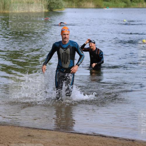 16.06.2024 - 26. Vierlanden-Triathlon Strokosch-Dieckow http://msf.ph/oto/6300803 16.06.2024 09:43:00 Schwimmen 60, 82, 60, 82 meine-sportfotos.de
