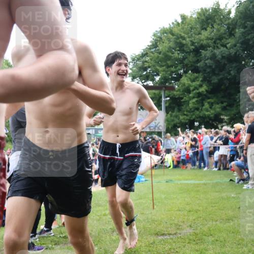 16.06.2024 - 26. Vierlanden-Triathlon Lena Gebhardt http://msf.ph/oto/6300822 16.06.2024 11:00:25 Schwimmen 276, 283, 340, 1274, 276, 283, 340, 1274 meine-sportfotos.de