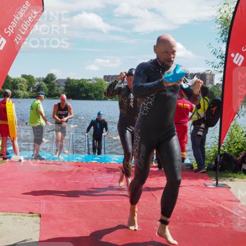 16.06.2024 - 7 Türme Triathlon KatJ http://msf.ph/oto/6301091 16.06.2024 11:16:58 Schwimmen 22, 27, 37, 175, 186, 217, 230, 231, 289, 298 meine-sportfotos.de