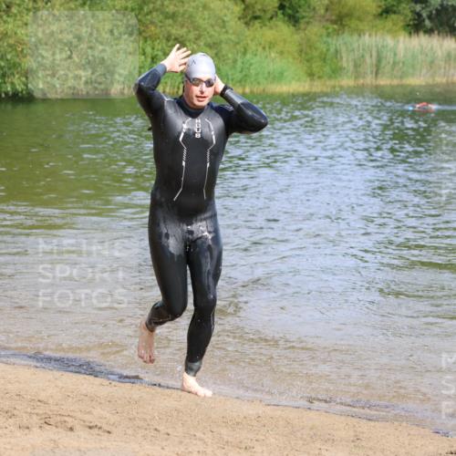 16.06.2024 - 26. Vierlanden-Triathlon Strokosch-Dieckow http://msf.ph/oto/6301205 16.06.2024 09:43:10 Schwimmen 10, 23, 47, 60, 10, 23, 47, 60 meine-sportfotos.de
