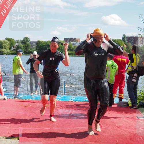 16.06.2024 - 7 Türme Triathlon KatJ http://msf.ph/oto/6301268 16.06.2024 11:17:11 Schwimmen 22, 27, 165, 186, 230, 237, 242, 272, 289, 298, 618 meine-sportfotos.de
