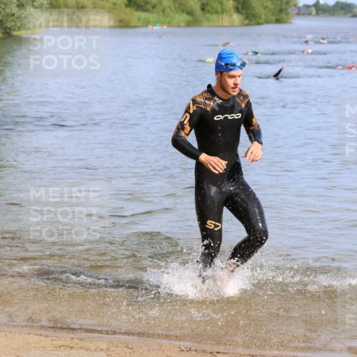 16.06.2024 - 26. Vierlanden-Triathlon Strokosch-Dieckow http://msf.ph/oto/6302138 16.06.2024 09:43:59 Schwimmen 12, 29, 12, 29 meine-sportfotos.de