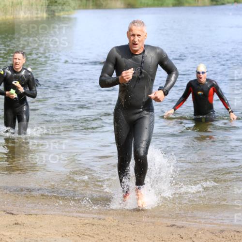 16.06.2024 - 26. Vierlanden-Triathlon Strokosch-Dieckow http://msf.ph/oto/6304076 16.06.2024 09:46:29 Schwimmen 22, 89, 138, 168, 173, 22, 89, 138, 168, 173 meine-sportfotos.de