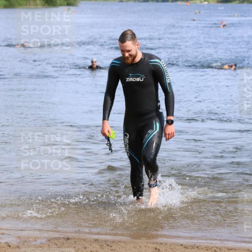 16.06.2024 - 26. Vierlanden-Triathlon Strokosch-Dieckow http://msf.ph/oto/6306104 16.06.2024 09:48:54 Schwimmen 72, 100, 112, 72, 100, 112 meine-sportfotos.de