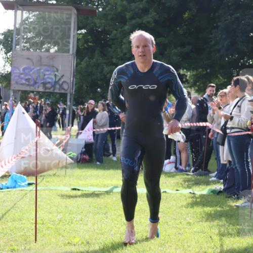 16.06.2024 - 26. Vierlanden-Triathlon Lena Gebhardt http://msf.ph/oto/6312161 16.06.2024 09:34:37 Schwimmen 14, 44, 49, 68, 76, 190, 14, 44, 49, 68, 76, 190 meine-sportfotos.de