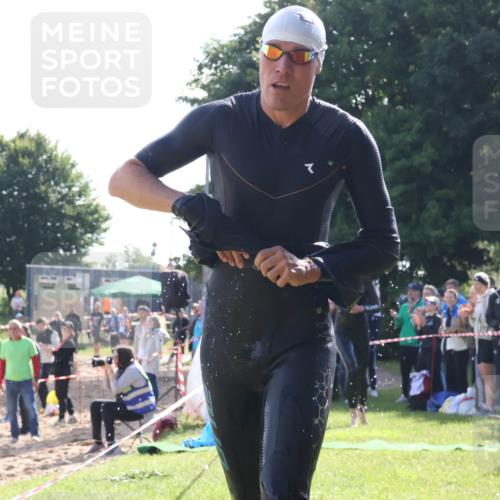 16.06.2024 - 26. Vierlanden-Triathlon Lena Gebhardt http://msf.ph/oto/6312229 16.06.2024 09:34:41 Schwimmen 14, 44, 68, 76, 14, 44, 68, 76 meine-sportfotos.de