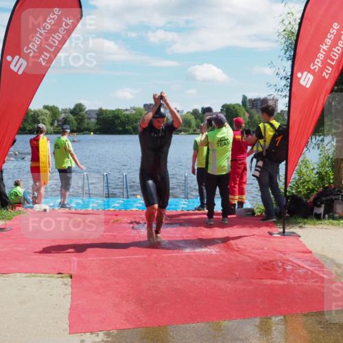 16.06.2024 - 7 Türme Triathlon KatJ http://msf.ph/oto/6312888 16.06.2024 11:18:17 Schwimmen 151, 240 meine-sportfotos.de