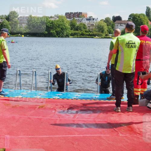 16.06.2024 - 7 Türme Triathlon KatJ http://msf.ph/oto/6312893 16.06.2024 11:18:20 Schwimmen 151, 240 meine-sportfotos.de