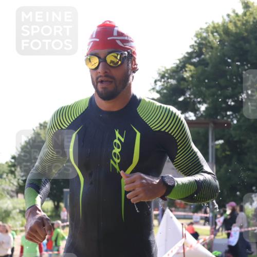 16.06.2024 - 26. Vierlanden-Triathlon Lena Gebhardt http://msf.ph/oto/6312970 16.06.2024 09:37:04 Schwimmen 116, 122, 144, 116, 122, 144 meine-sportfotos.de