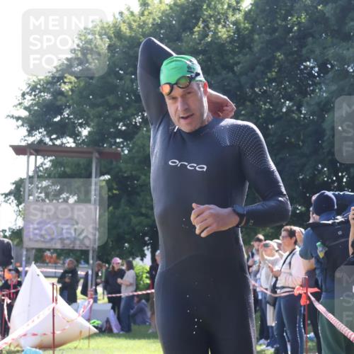 16.06.2024 - 26. Vierlanden-Triathlon Lena Gebhardt http://msf.ph/oto/6313682 16.06.2024 09:38:33 Schwimmen 24, 127, 135, 24, 127, 135 meine-sportfotos.de
