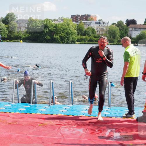 16.06.2024 - 7 Türme Triathlon KatJ http://msf.ph/oto/6313718 16.06.2024 11:19:47 Schwimmen 25, 41, 154, 167, 204, 221 meine-sportfotos.de