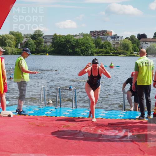 16.06.2024 - 7 Türme Triathlon KatJ http://msf.ph/oto/6313797 16.06.2024 11:19:56 Schwimmen 25, 41, 154, 167, 204, 212, 221 meine-sportfotos.de