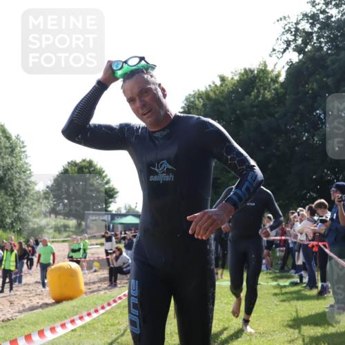 16.06.2024 - 26. Vierlanden-Triathlon Lena Gebhardt http://msf.ph/oto/6313911 16.06.2024 09:39:15 Schwimmen 31, 57, 69, 83, 90, 164, 31, 57, 69, 83, 90, 164 meine-sportfotos.de