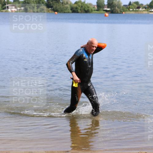 16.06.2024 - 26. Vierlanden-Triathlon Strokosch-Dieckow http://msf.ph/oto/6314248 16.06.2024 09:57:17 Schwimmen 96, 96 meine-sportfotos.de