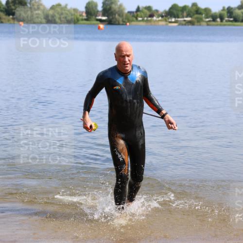 16.06.2024 - 26. Vierlanden-Triathlon Strokosch-Dieckow http://msf.ph/oto/6314323 16.06.2024 09:57:19 Schwimmen 96, 96 meine-sportfotos.de
