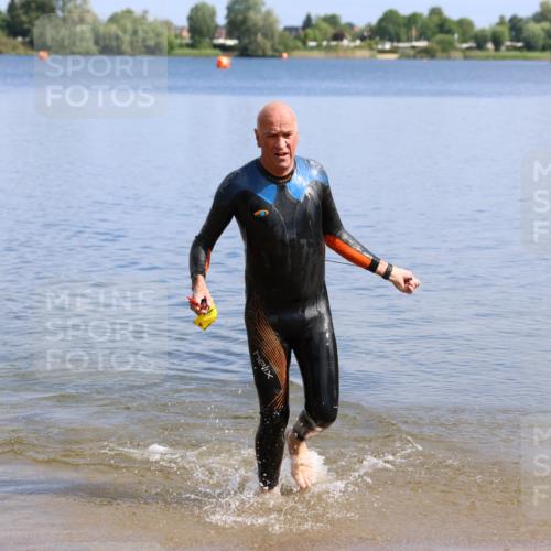 16.06.2024 - 26. Vierlanden-Triathlon Strokosch-Dieckow http://msf.ph/oto/6314341 16.06.2024 09:57:19 Schwimmen 96, 96 meine-sportfotos.de