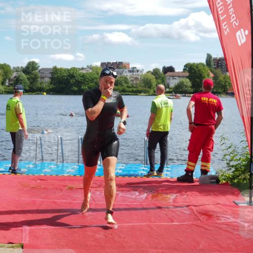 16.06.2024 - 7 Türme Triathlon KatJ http://msf.ph/oto/6314864 16.06.2024 11:22:05 Schwimmen 18, 162 meine-sportfotos.de