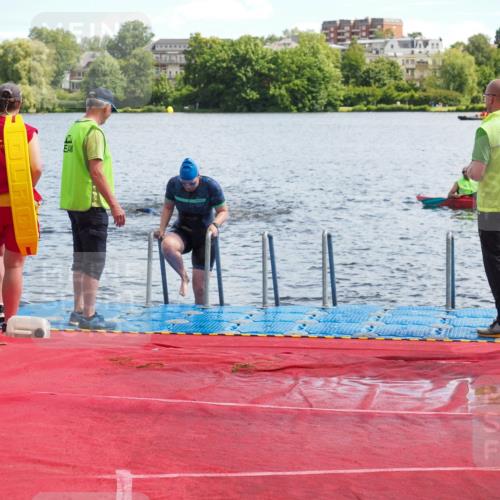 16.06.2024 - 7 Türme Triathlon KatJ http://msf.ph/oto/6314990 16.06.2024 11:22:30 Schwimmen 170 meine-sportfotos.de