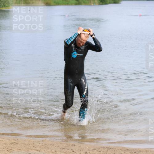 16.06.2024 - 26. Vierlanden-Triathlon Strokosch-Dieckow http://msf.ph/oto/6315194 16.06.2024 10:00:00 Schwimmen 95, 201, 204, 95, 201, 204 meine-sportfotos.de