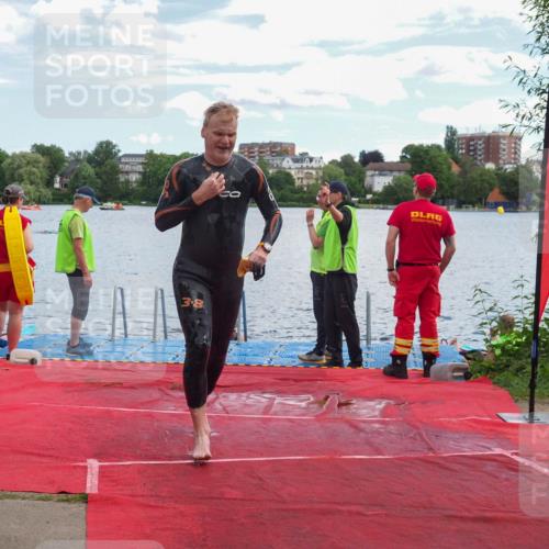 16.06.2024 - 7 Türme Triathlon KatJ http://msf.ph/oto/6315652 16.06.2024 11:25:18 Schwimmen 265, 276 meine-sportfotos.de