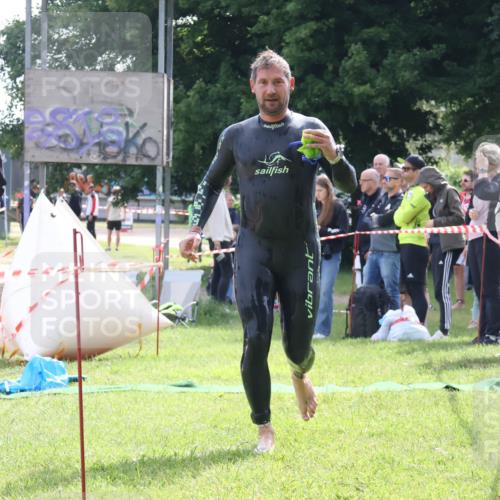 16.06.2024 - 26. Vierlanden-Triathlon Lena Gebhardt http://msf.ph/oto/6316090 16.06.2024 09:54:48 Schwimmen 119, 119 meine-sportfotos.de