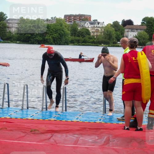 16.06.2024 - 7 Türme Triathlon KatJ http://msf.ph/oto/6316154 16.06.2024 11:28:11 Schwimmen 236, 251, 258, 266 meine-sportfotos.de