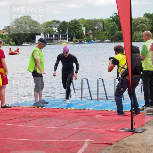 16.06.2024 - 7 Türme Triathlon KatJ http://msf.ph/oto/6316678 16.06.2024 11:51:16 Schwimmen  meine-sportfotos.de