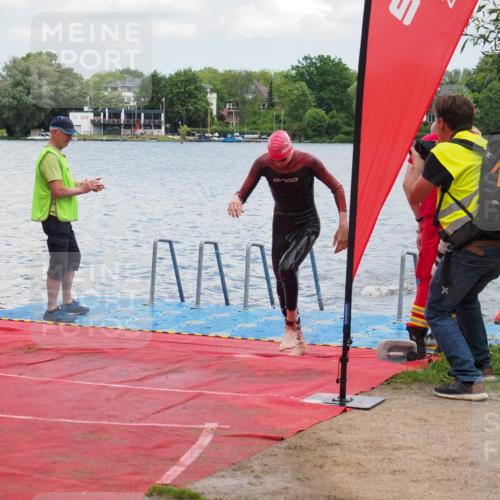 16.06.2024 - 7 Türme Triathlon KatJ http://msf.ph/oto/6316733 16.06.2024 11:51:57 Schwimmen 542, 554, 587, 606 meine-sportfotos.de
