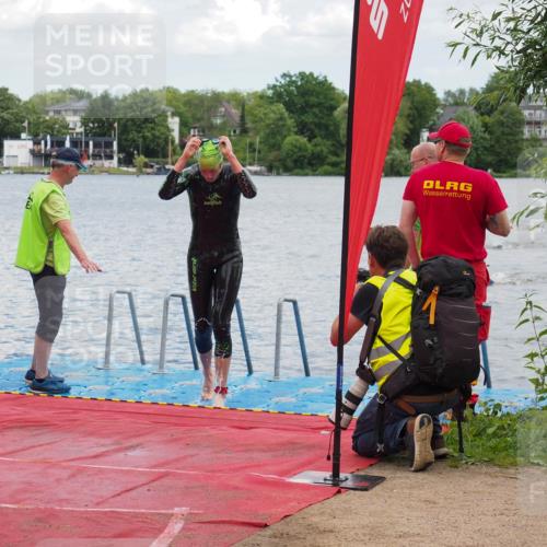 16.06.2024 - 7 Türme Triathlon KatJ http://msf.ph/oto/6316970 16.06.2024 11:52:43 Schwimmen 139, 315, 347, 432, 462, 559, 614 meine-sportfotos.de