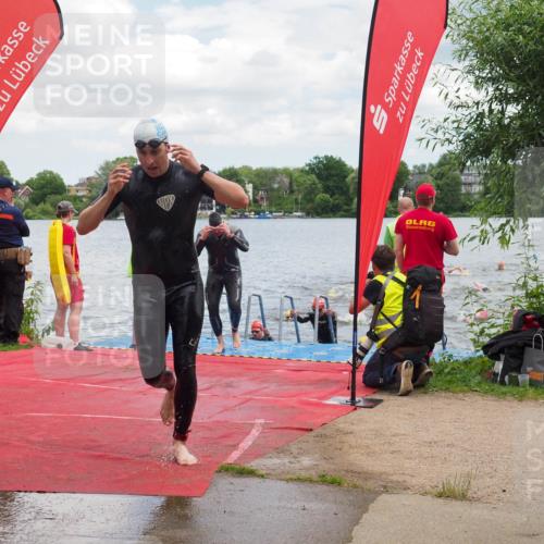 16.06.2024 - 7 Türme Triathlon KatJ http://msf.ph/oto/6317351 16.06.2024 11:53:27 Schwimmen 325, 346, 381, 397, 398, 441, 445, 450, 456, 472, 489, 520, 539, 572, 584, 593, 614, 620 meine-sportfotos.de