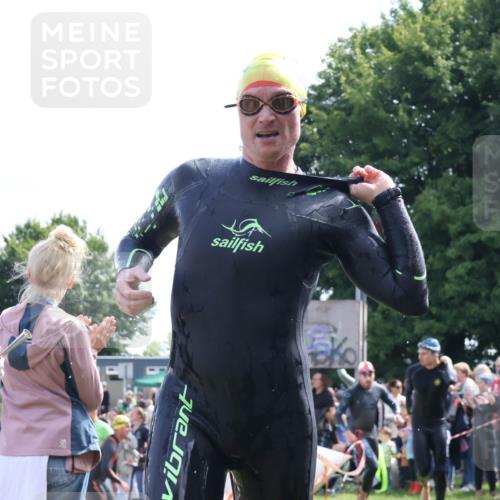 16.06.2024 - 26. Vierlanden-Triathlon Lena Gebhardt http://msf.ph/oto/6317614 16.06.2024 10:55:55 Schwimmen 233, 267, 278, 293, 294, 308, 321, 326, 333, 450, 233, 267, 278, 293, 294, 308, 321, 326, 333, 450 meine-sportfotos.de