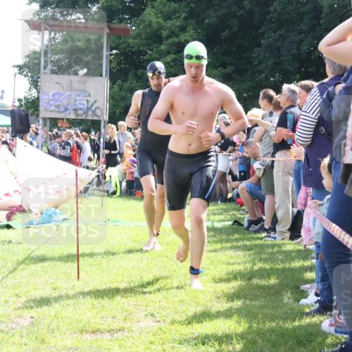 16.06.2024 - 26. Vierlanden-Triathlon Lena Gebhardt http://msf.ph/oto/6318124 16.06.2024 10:57:22 Schwimmen 228, 239, 260, 290, 295, 329, 348, 228, 239, 260, 290, 295, 329, 348 meine-sportfotos.de