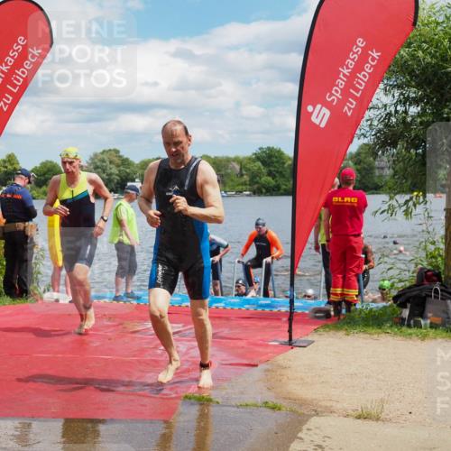 16.06.2024 - 7 Türme Triathlon KatJ http://msf.ph/oto/6318310 16.06.2024 11:55:23 Schwimmen 320, 323, 341, 353, 364, 372, 373, 384, 386, 412, 420, 443, 446, 447, 463, 477, 479, 493, 497, 506, 514, 527, 532, 551, 553, 563, 564 meine-sportfotos.de