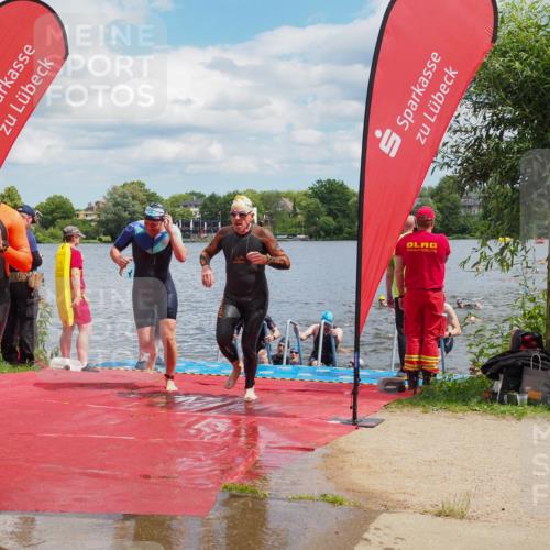 16.06.2024 - 7 Türme Triathlon KatJ http://msf.ph/oto/6318338 16.06.2024 11:55:27 Schwimmen 320, 323, 329, 341, 353, 371, 372, 373, 384, 386, 412, 420, 430, 443, 447, 463, 477, 479, 493, 497, 506, 514, 527, 532, 551, 553, 563, 564 meine-sportfotos.de