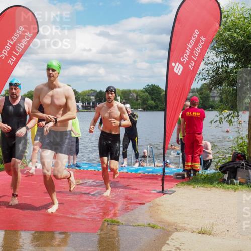 16.06.2024 - 7 Türme Triathlon KatJ http://msf.ph/oto/6318378 16.06.2024 11:55:33 Schwimmen 320, 323, 329, 341, 353, 371, 372, 373, 384, 386, 402, 430, 437, 443, 447, 463, 477, 479, 493, 497, 506, 514, 527, 532, 551, 553, 563, 564 meine-sportfotos.de