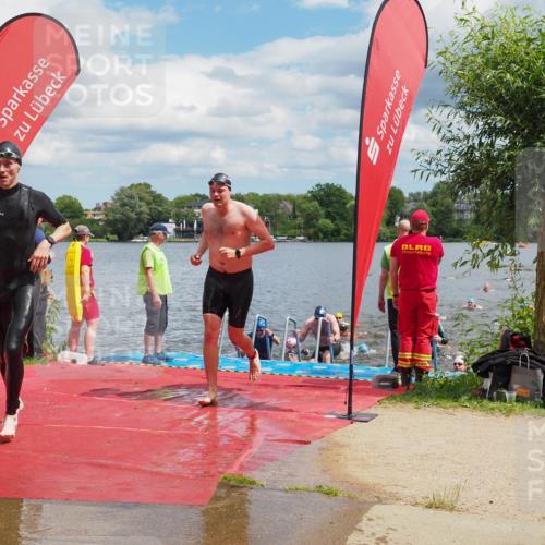 16.06.2024 - 7 Türme Triathlon KatJ http://msf.ph/oto/6318417 16.06.2024 11:55:37 Schwimmen 320, 323, 329, 341, 353, 371, 372, 373, 384, 402, 430, 437, 443, 447, 454, 463, 493, 497, 506, 514, 527, 532, 551, 553, 563, 564 meine-sportfotos.de