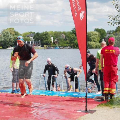 16.06.2024 - 7 Türme Triathlon KatJ http://msf.ph/oto/6318476 16.06.2024 11:55:48 Schwimmen 320, 329, 353, 371, 372, 384, 396, 402, 430, 437, 443, 447, 454, 463, 485, 506, 514, 527, 551, 553, 616 meine-sportfotos.de