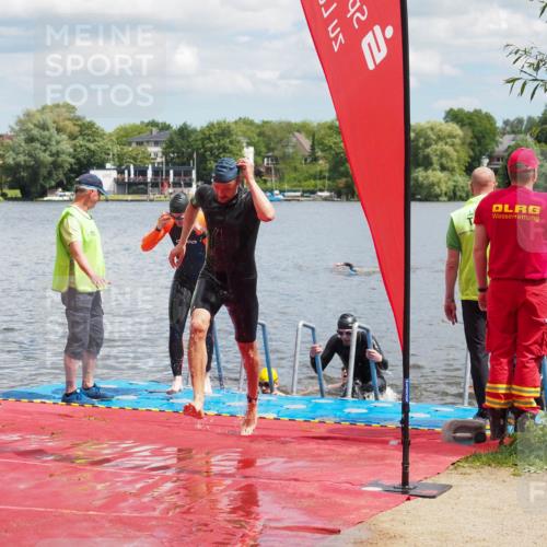 16.06.2024 - 7 Türme Triathlon KatJ http://msf.ph/oto/6318512 16.06.2024 11:55:54 Schwimmen 320, 329, 353, 371, 372, 384, 396, 402, 430, 437, 443, 447, 454, 463, 485, 506, 514, 551, 599, 616 meine-sportfotos.de