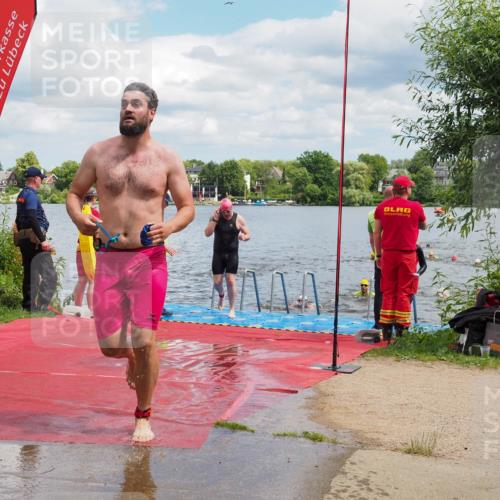 16.06.2024 - 7 Türme Triathlon KatJ http://msf.ph/oto/6318663 16.06.2024 11:56:17 Schwimmen 374, 382, 391, 396, 402, 404, 413, 437, 454, 481, 485, 495, 594, 599, 616 meine-sportfotos.de