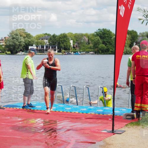 16.06.2024 - 7 Türme Triathlon KatJ http://msf.ph/oto/6318724 16.06.2024 11:56:27 Schwimmen 374, 382, 391, 396, 404, 410, 413, 481, 485, 495, 523, 535, 575, 594, 599, 616 meine-sportfotos.de
