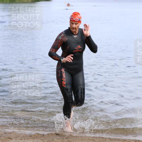 16.06.2024 - 26. Vierlanden-Triathlon Strokosch-Dieckow http://msf.ph/oto/6318917 16.06.2024 10:10:40 Schwimmen 193, 197, 198, 224, 193, 197, 198, 224 meine-sportfotos.de