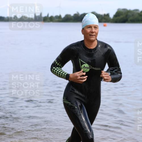 16.06.2024 - 26. Vierlanden-Triathlon Strokosch-Dieckow http://msf.ph/oto/6319039 16.06.2024 10:10:44 Schwimmen 193, 197, 198, 224, 193, 197, 198, 224 meine-sportfotos.de